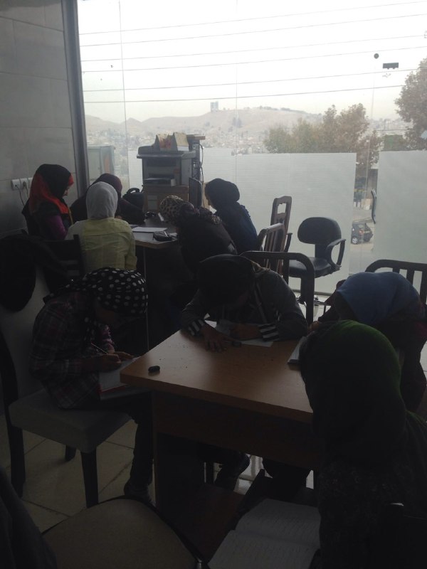 شعبه البرز مهرافرین در حال برگزاری کلاسهای خطاطی 