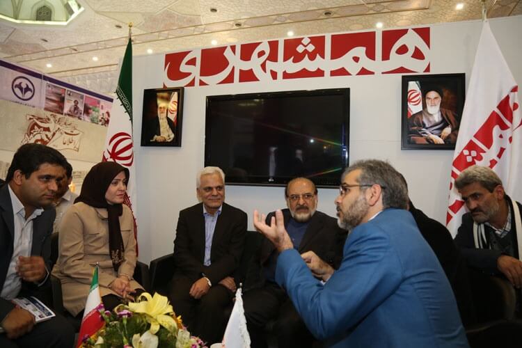 مدیر عامل مهرآفرین از نمایشگاه مطبوعات و رسانه ها بازدید نمودند