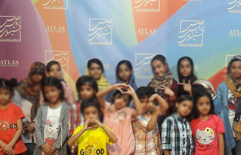 دختران خانه مهر کرمان در مشهد/ اردوی تفریحی یک هفته‌ای برای دختران تحت پوشش کرمان